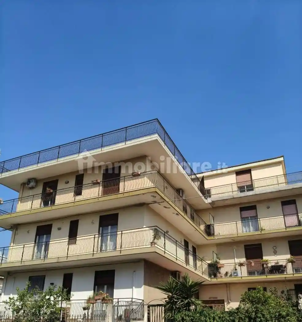 Appartamento in vendita a Aci Catena