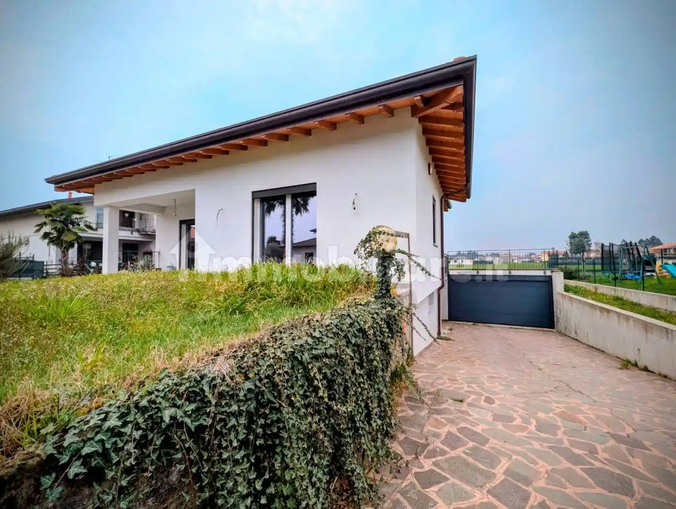 Villa in vendita a Limido Comasco