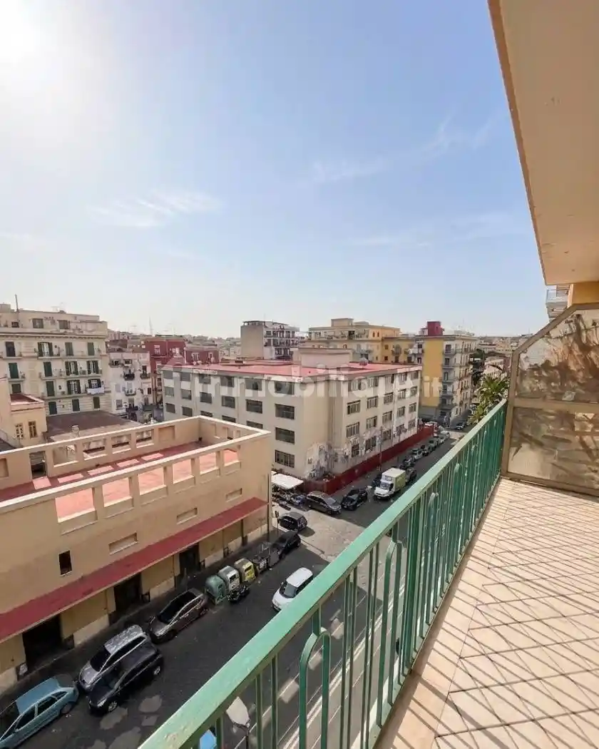 Appartamento in affitto a Napoli