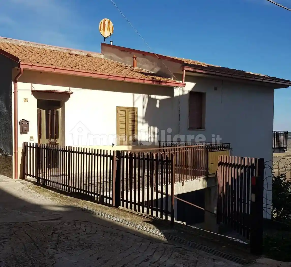 Villa in vendita a Montenero di Bisaccia