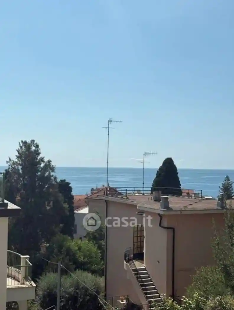 Appartamento in vendita a Alassio
