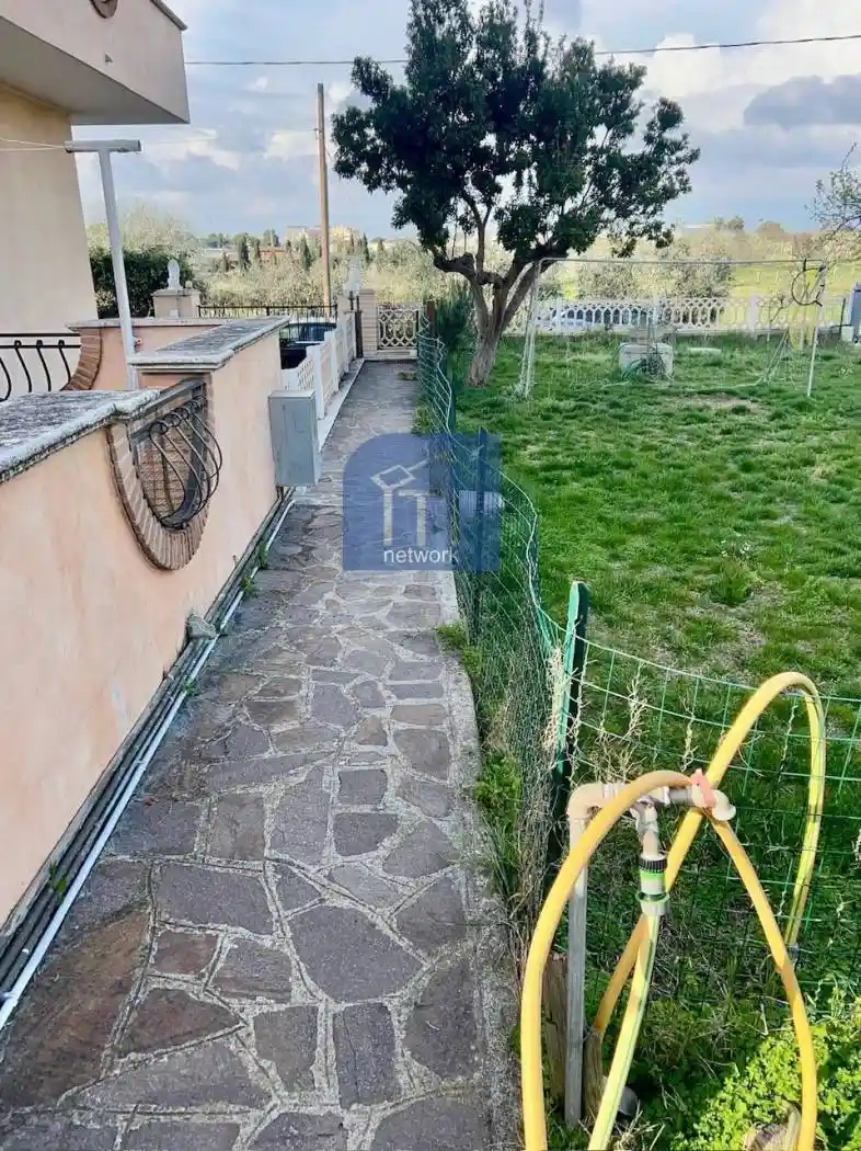 Appartamento in vendita a Pomezia