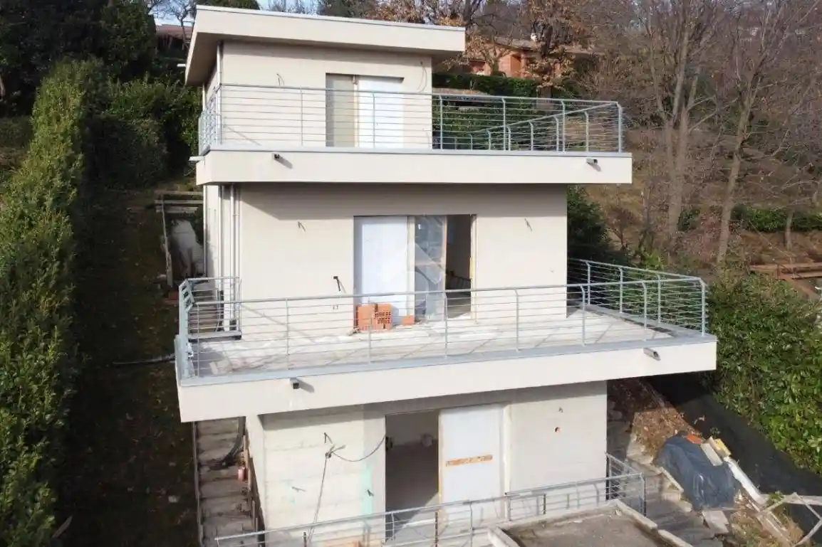 Villa in vendita a Sirtori