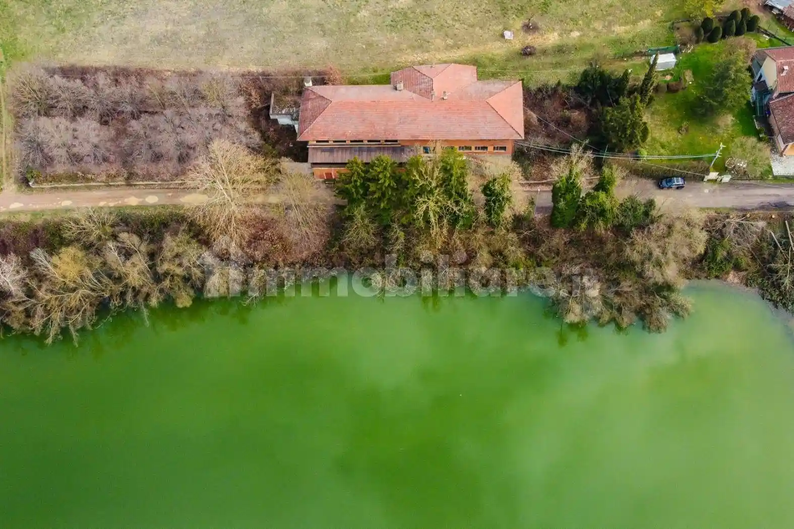 Palazzo - Edificio in vendita a Arignano
