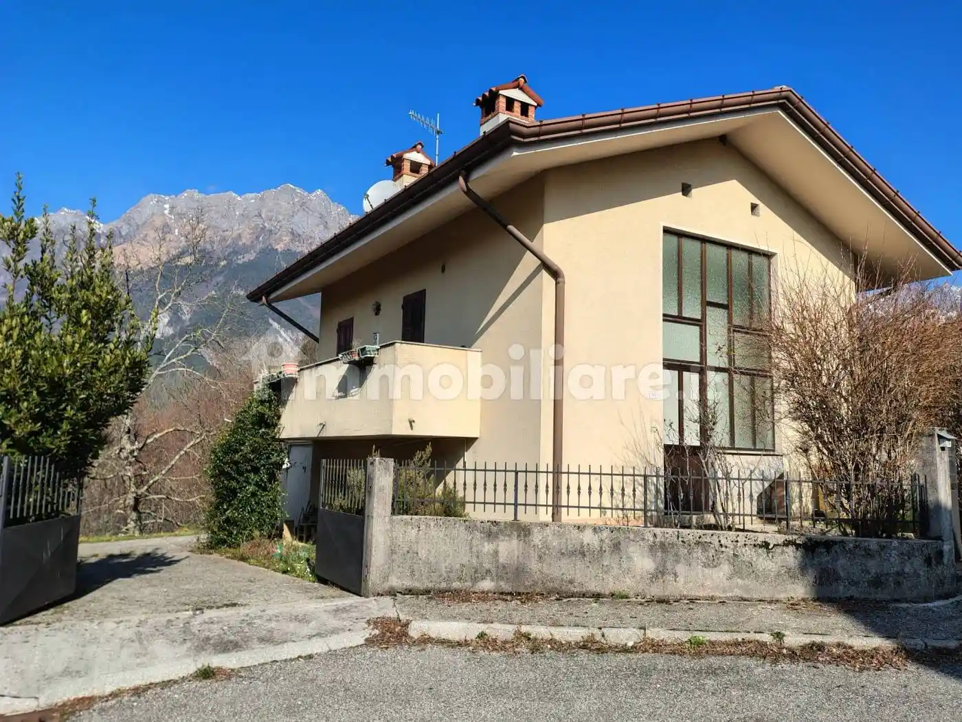 Villa in vendita a Lusevera