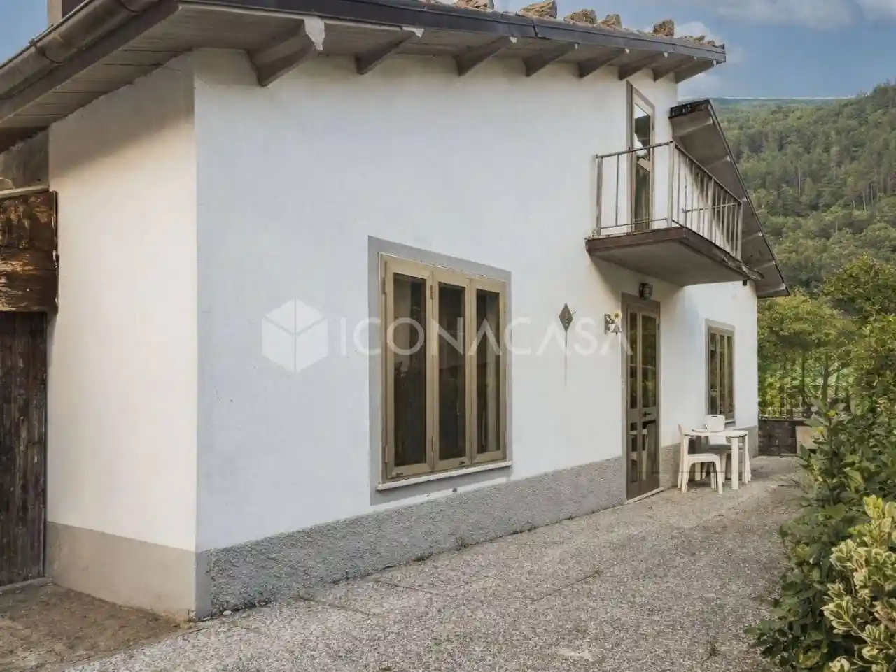 Casa indipendente in vendita a Vagli Sotto