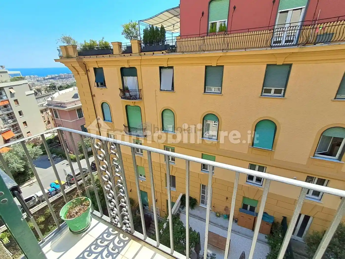 Appartamento in vendita a Genova