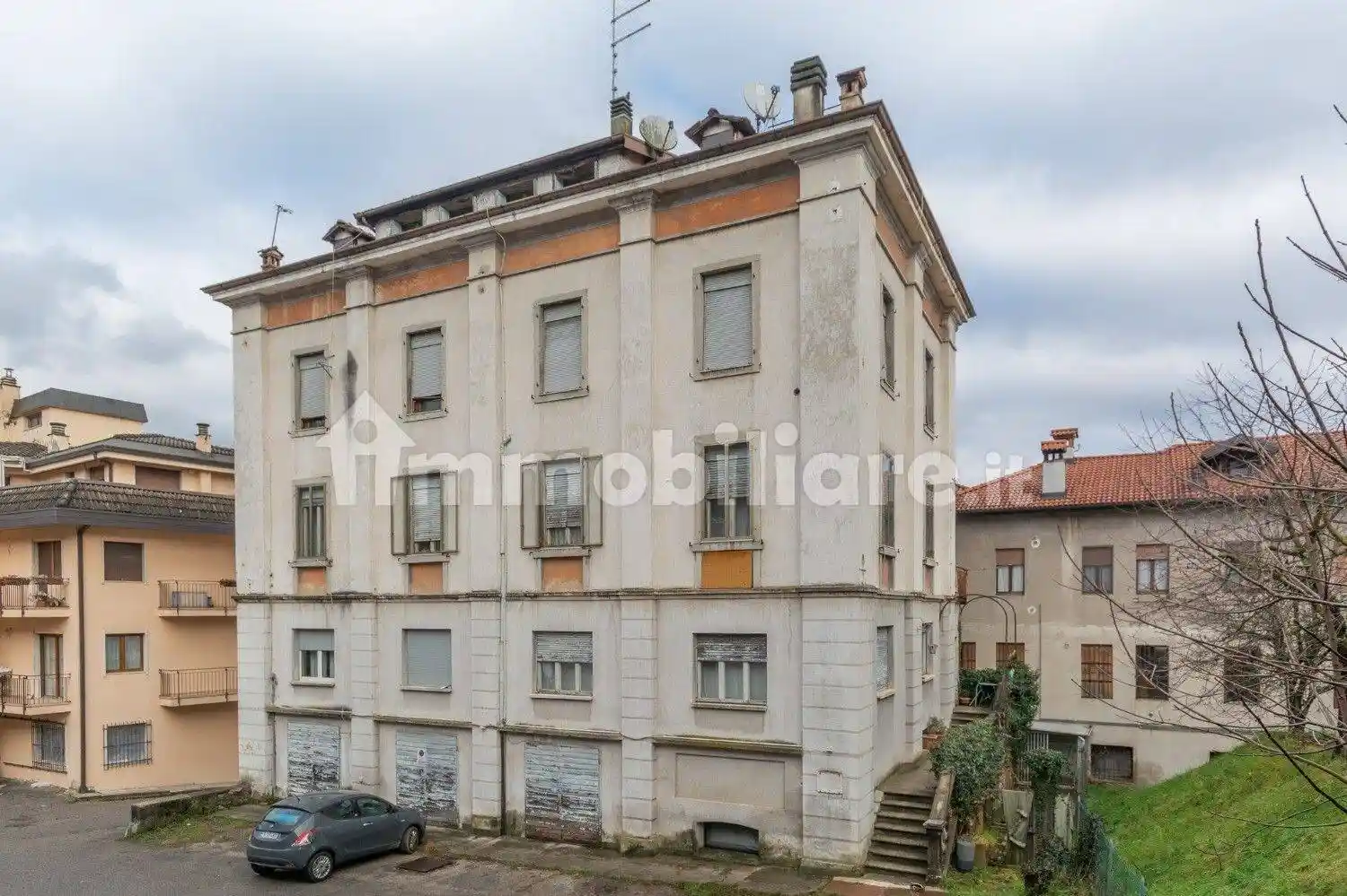 Palazzo - Edificio in vendita a Belluno