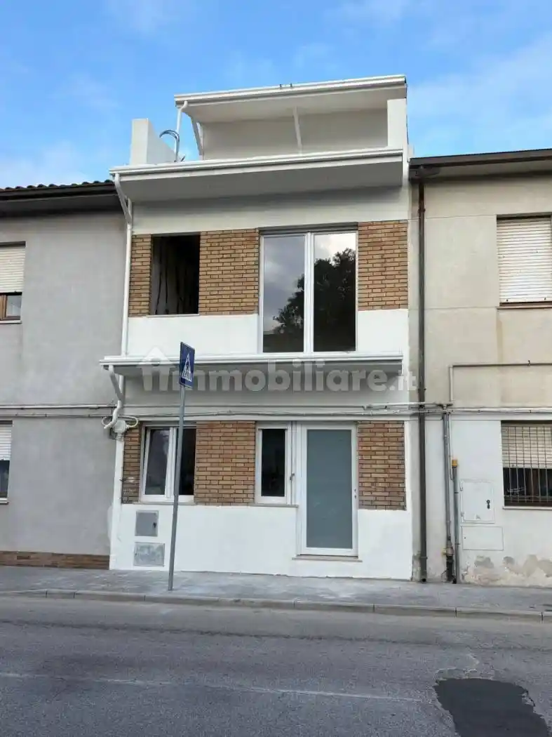 Casa indipendente in vendita a Civitanova Marche