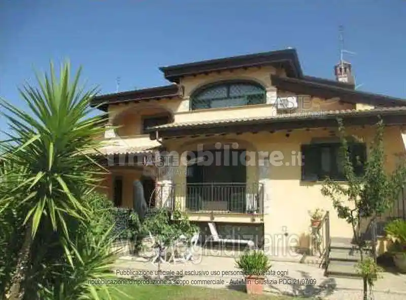 Villa in vendita a Roma