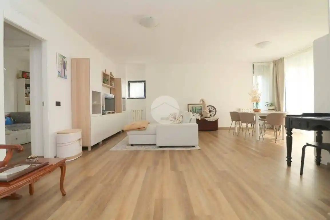 Appartamento in vendita a Rho