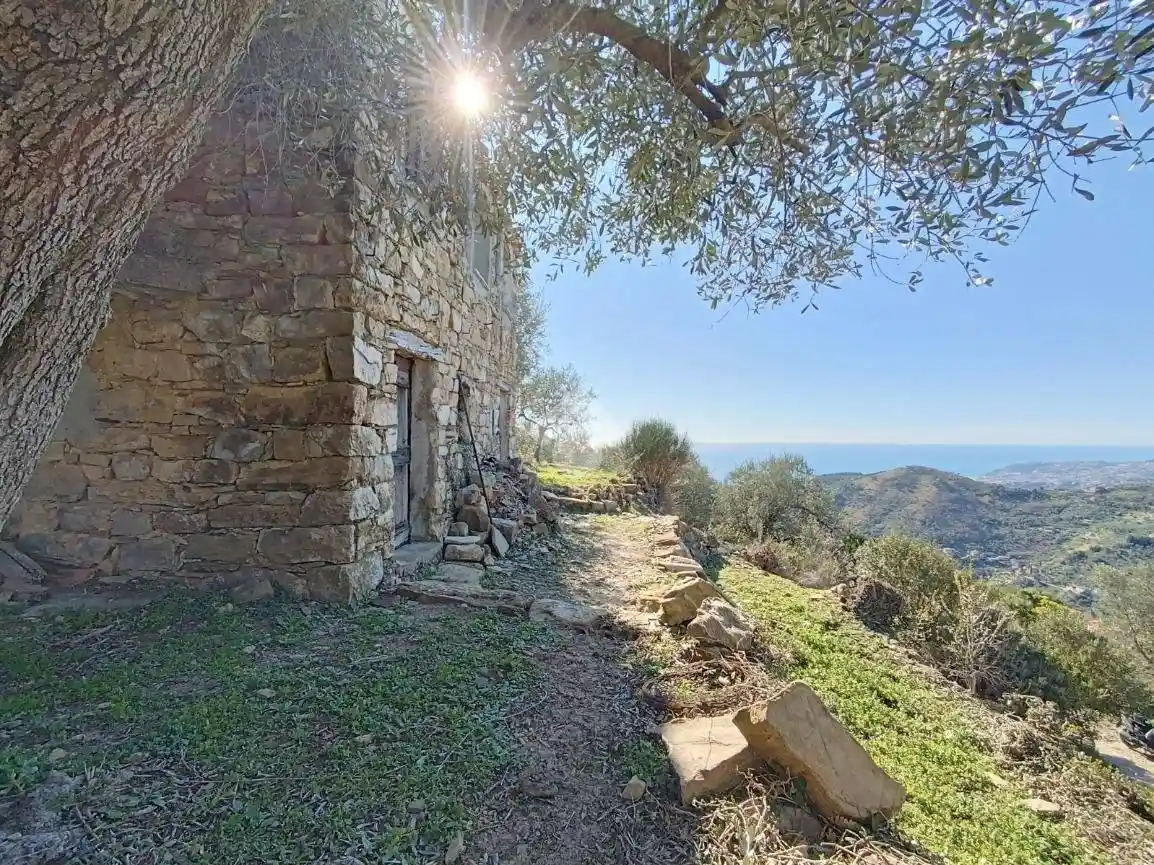 Rustico - Casale in vendita a Sanremo