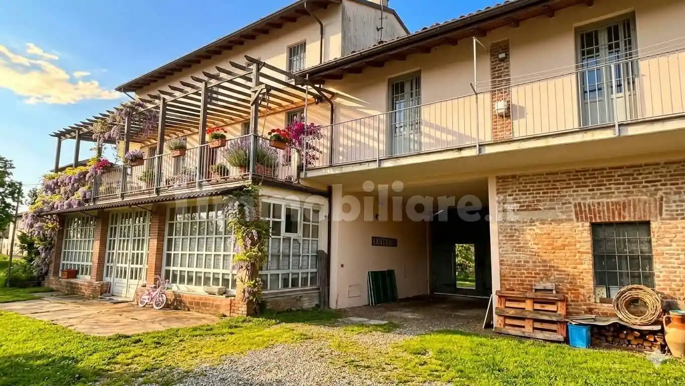 Rustico - Casale in vendita a Campospinoso Albaredo