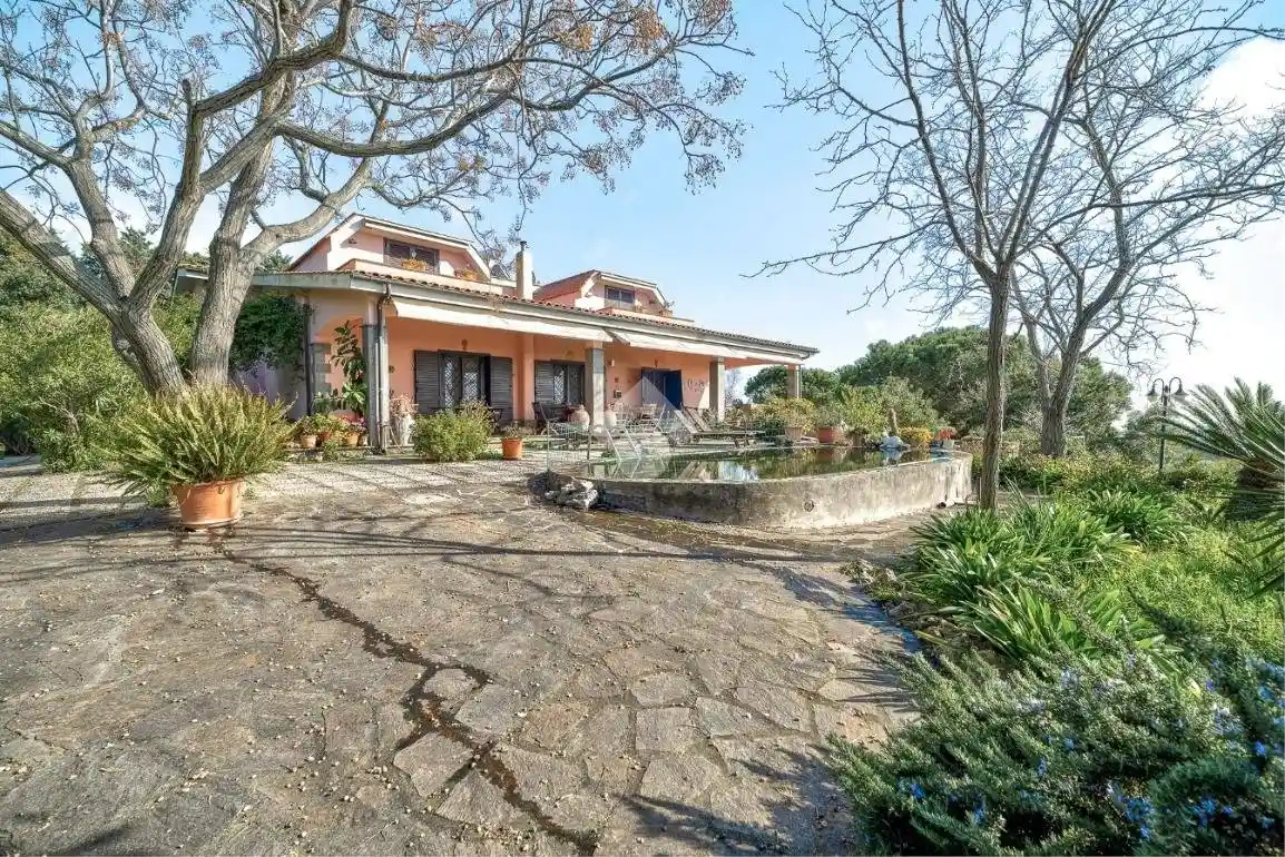 Villa in vendita a Civitavecchia