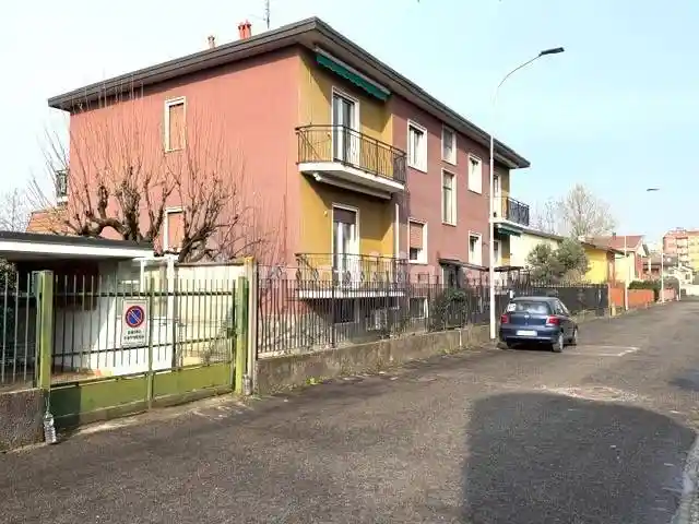 Appartamento in vendita a Vanzago