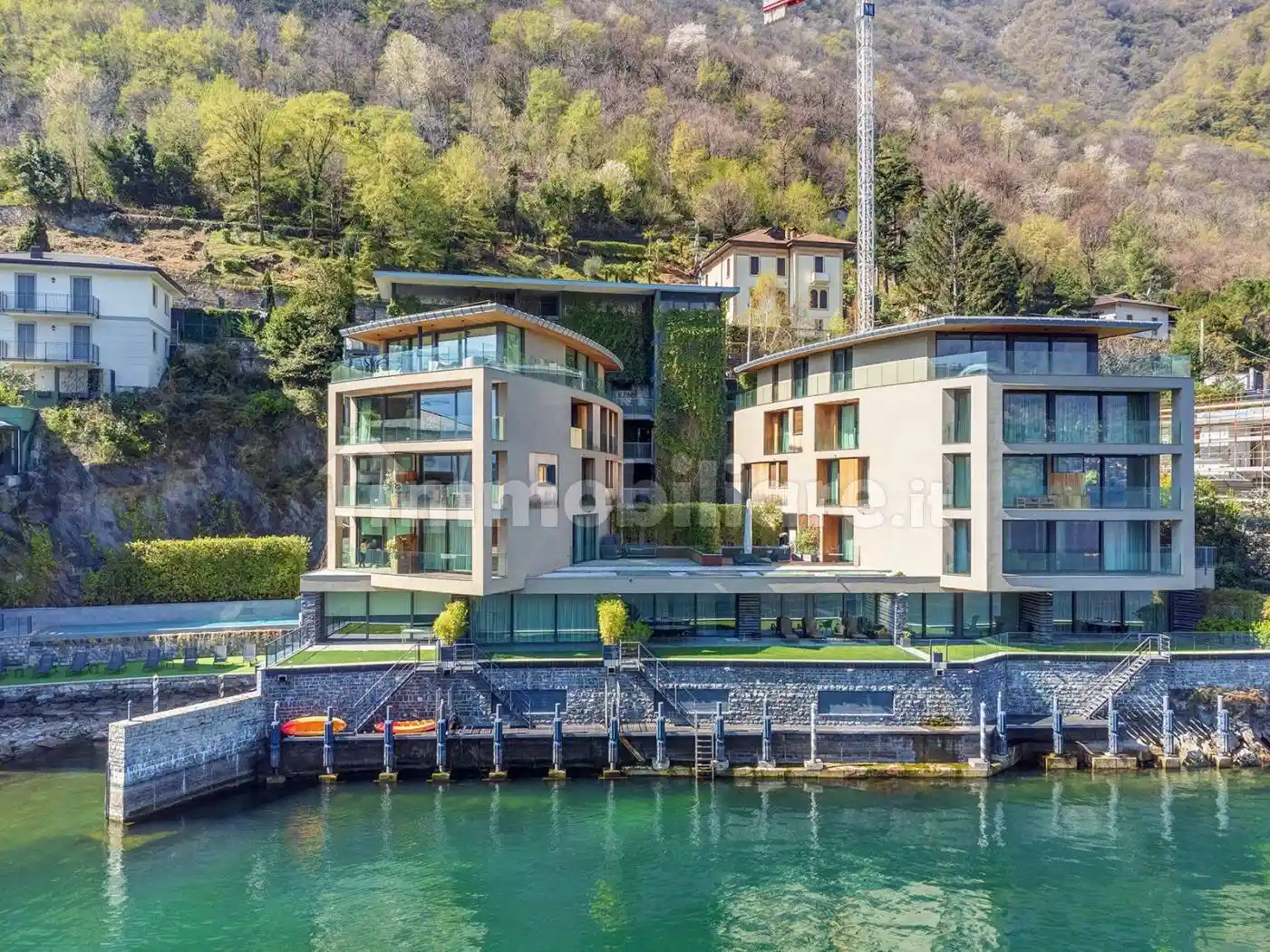 Appartamento in affitto a Laglio