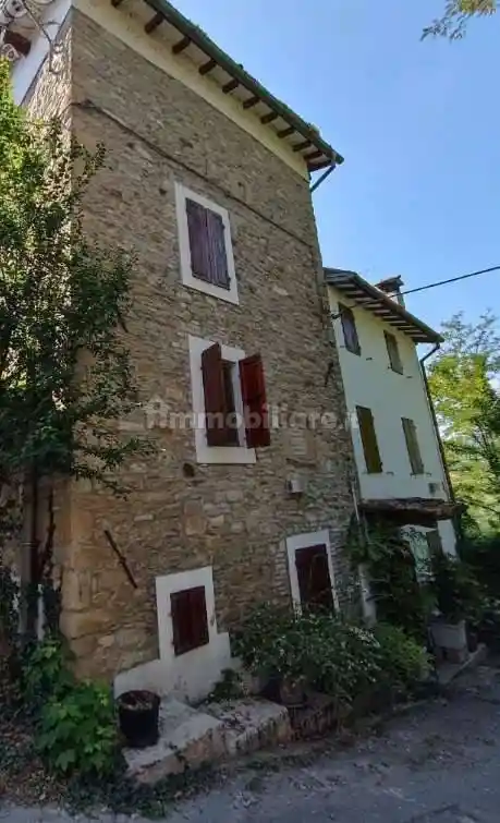 Casa indipendente in vendita a Neviano degli Arduini