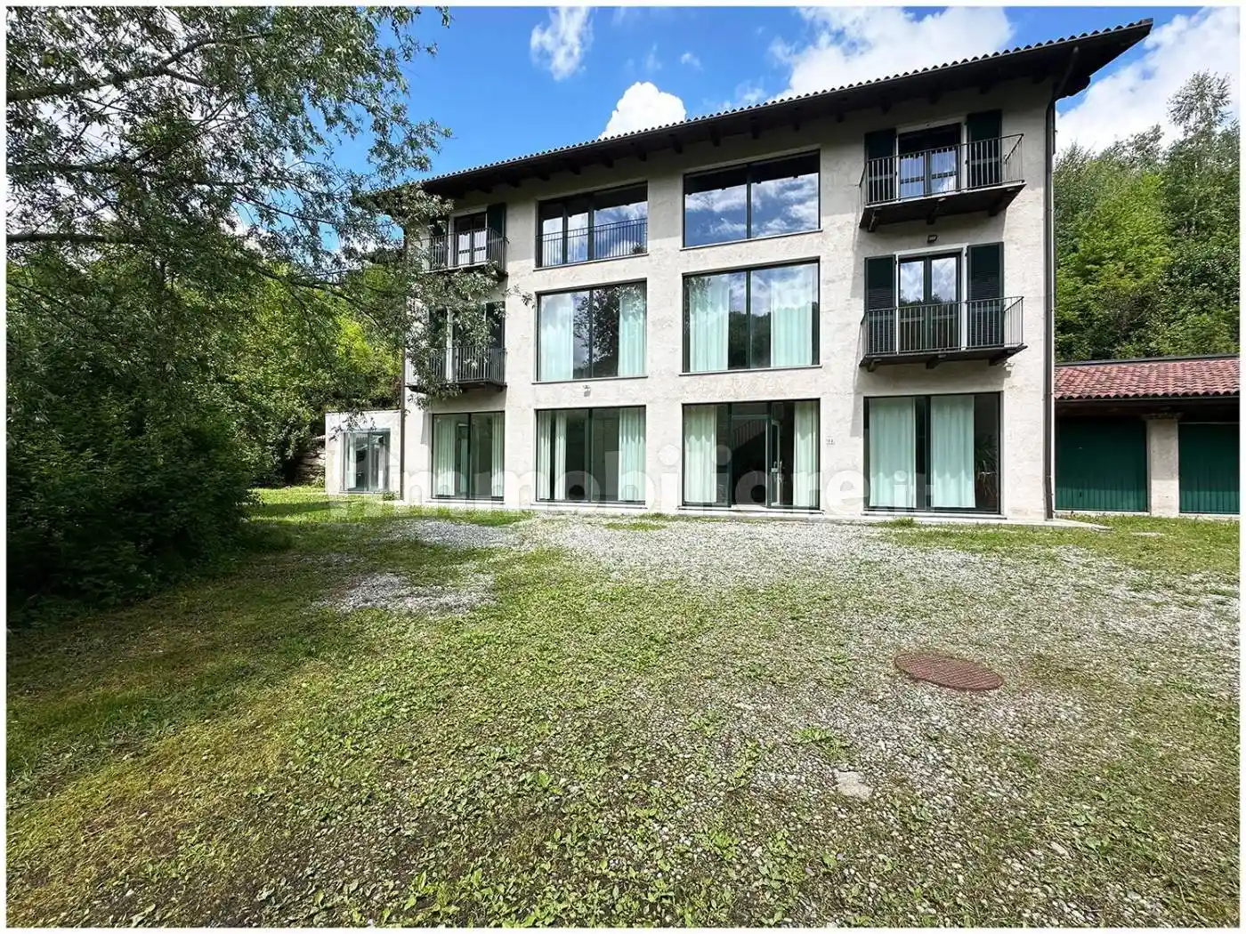 Casa indipendente in vendita a Val di Chy