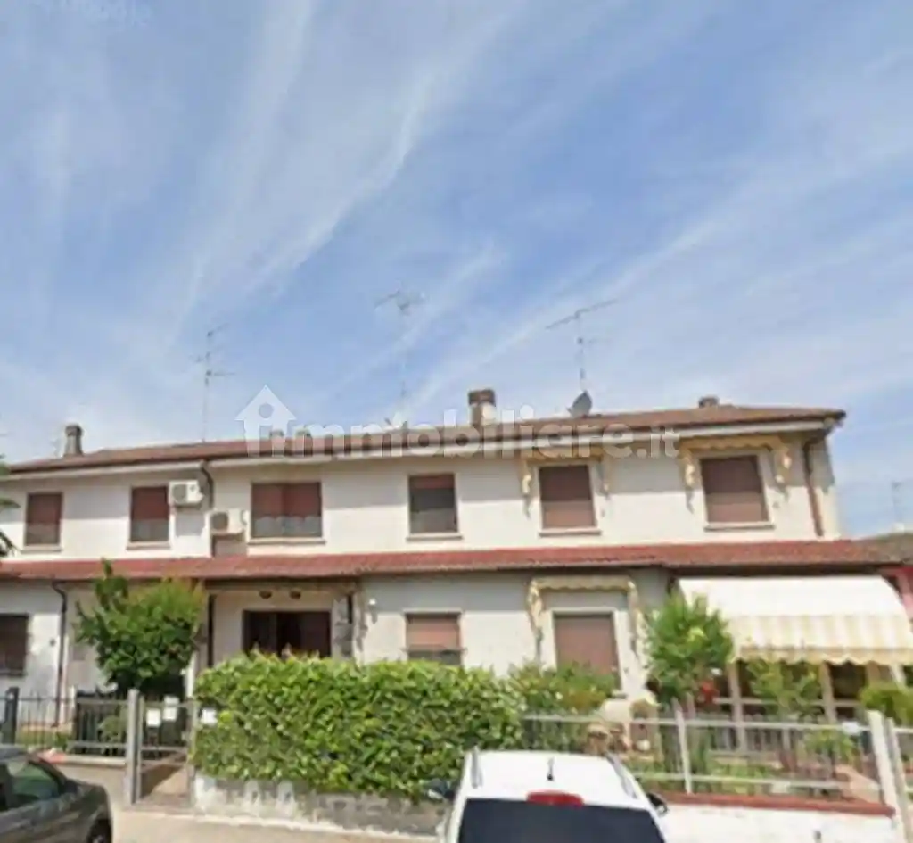 Villetta a schiera in vendita a Borgo Virgilio