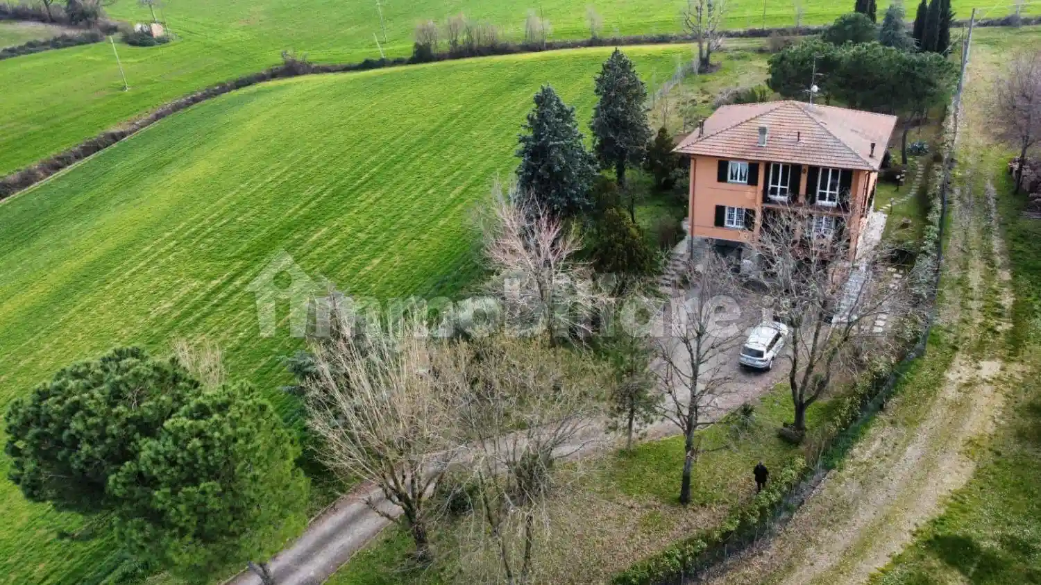 Villa in vendita a Dozza