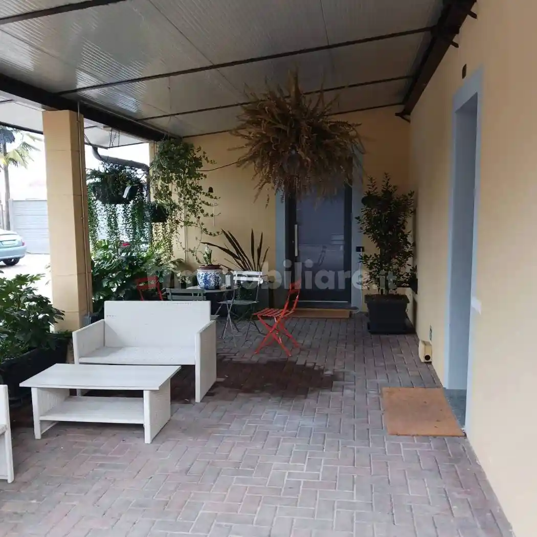 Appartamento in affitto a Bellinzago Novarese