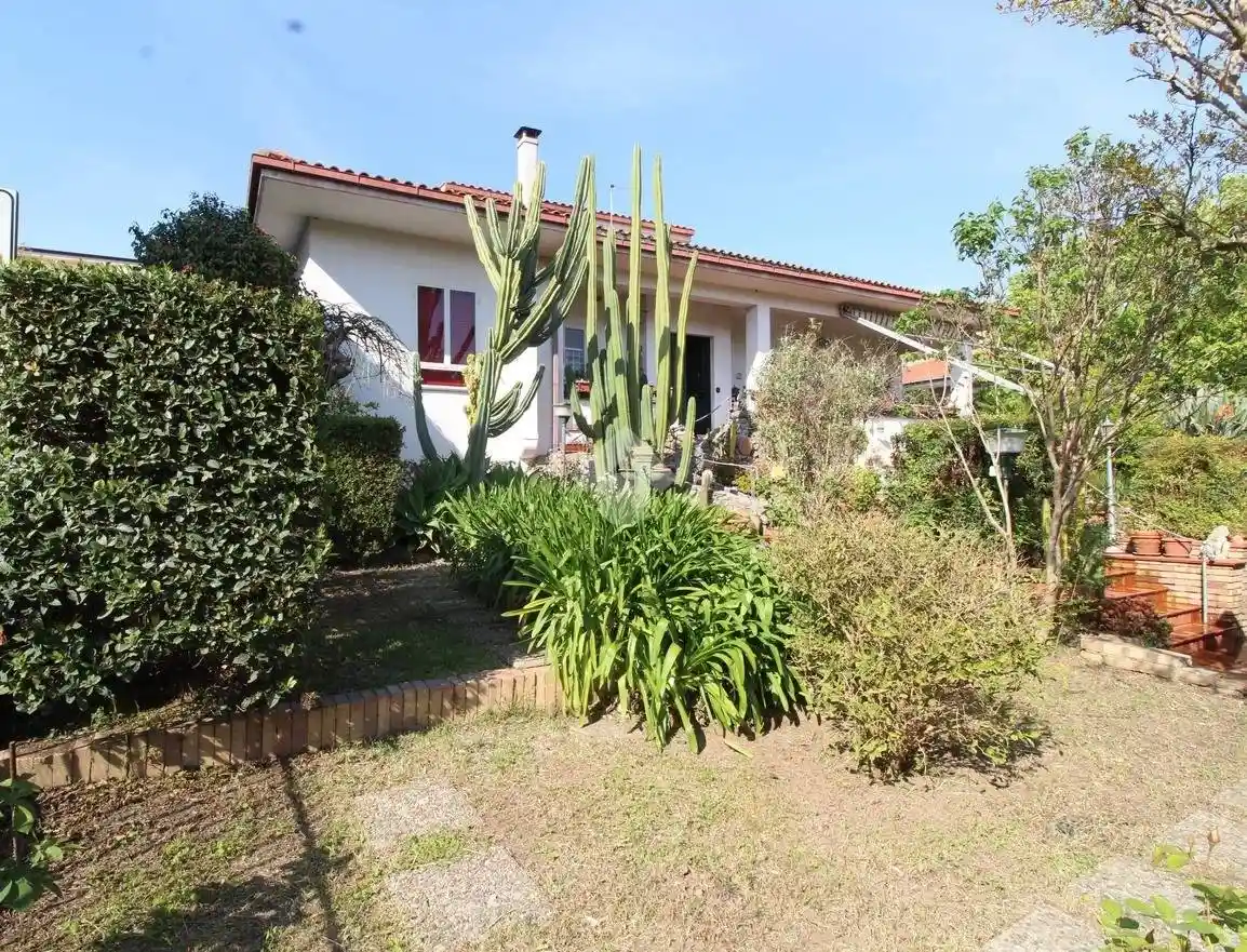 Villa in vendita a Caserta