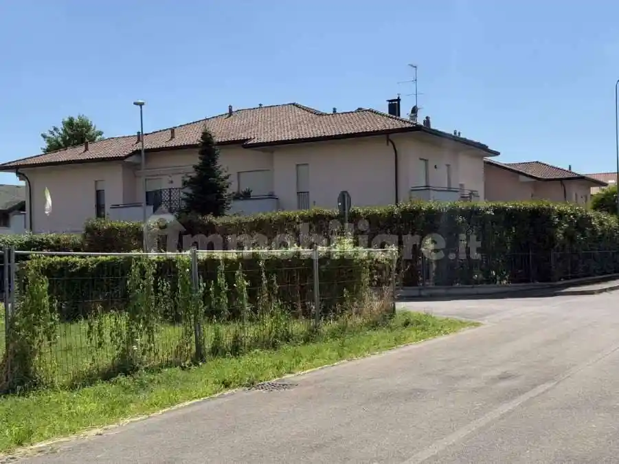 Appartamento in vendita a Dairago