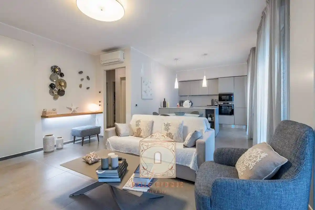 Appartamento in vendita a Viareggio