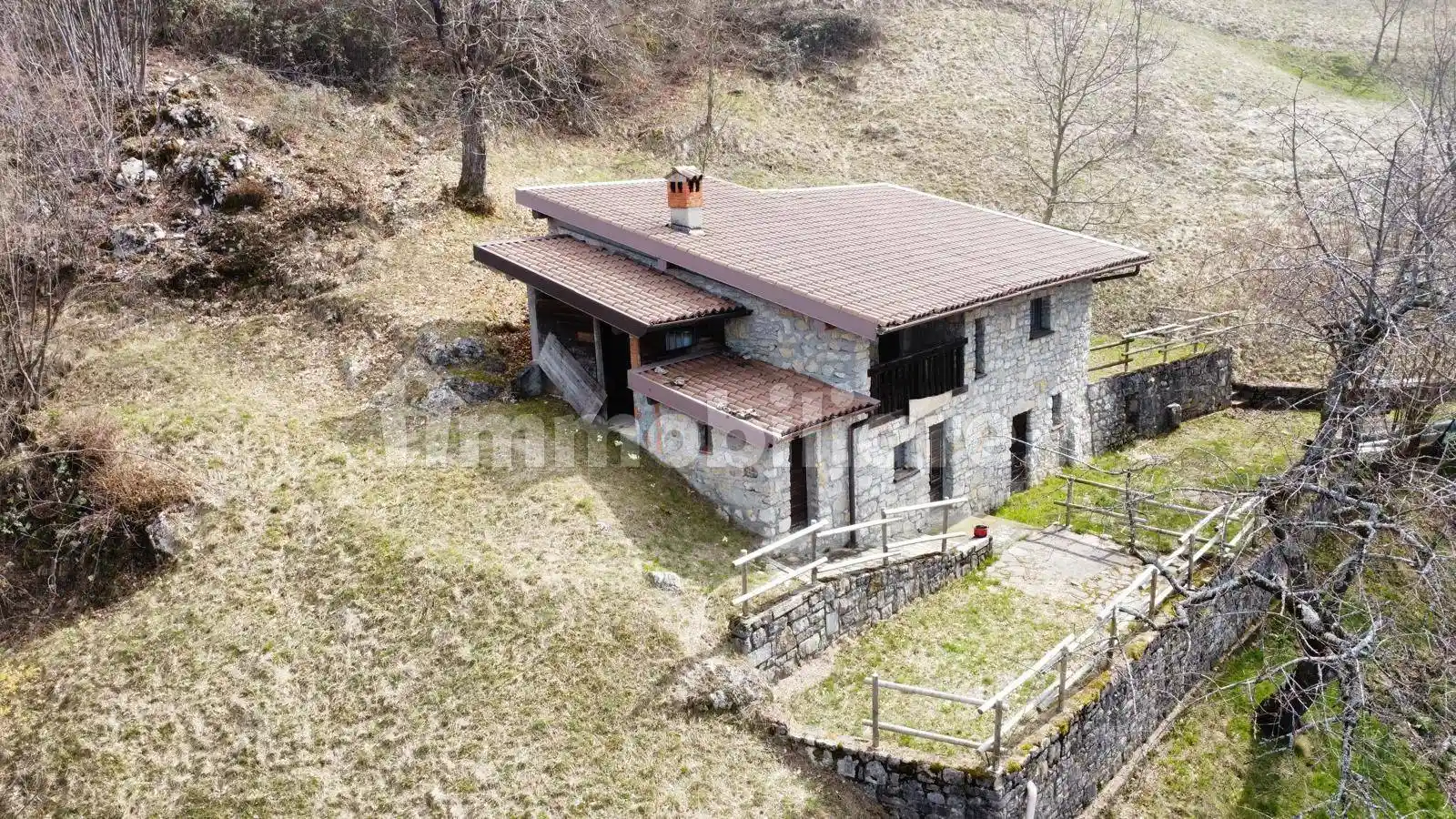 Rustico - Casale in vendita a Adrara San Martino