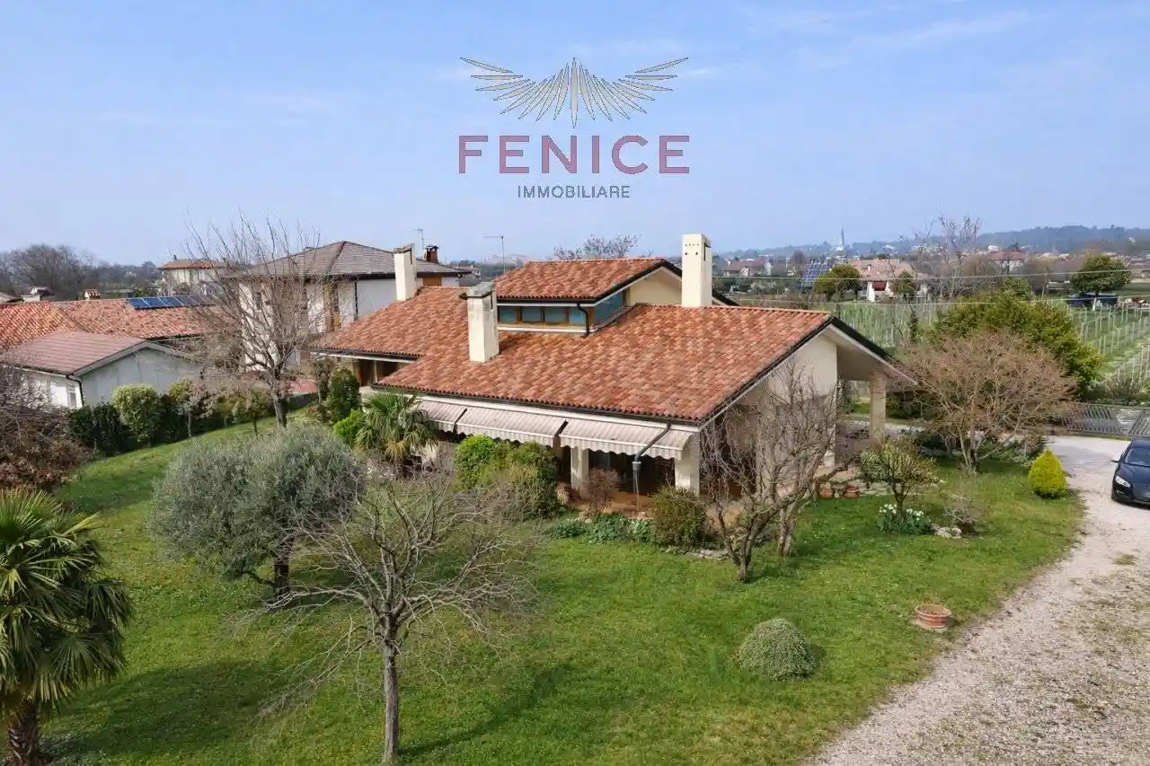 Villa in vendita a Montebelluna
