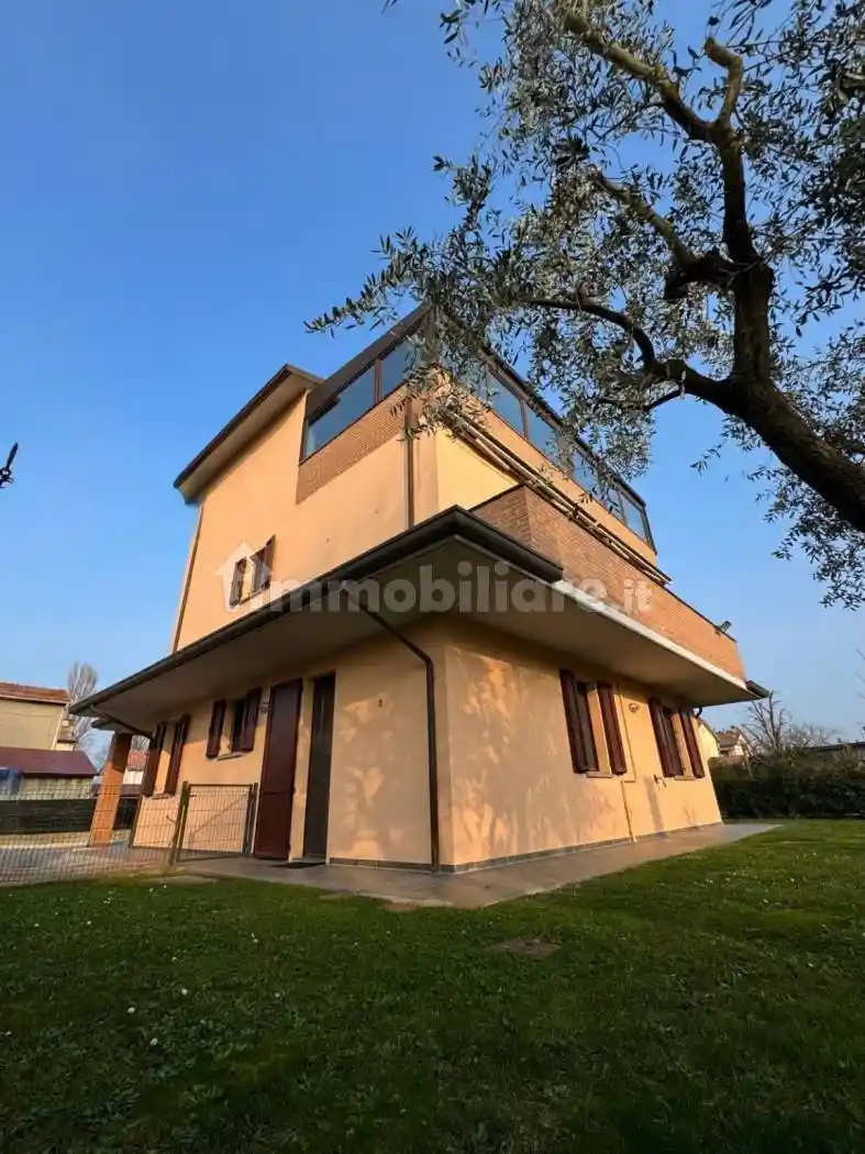 Villa in vendita a Forlì