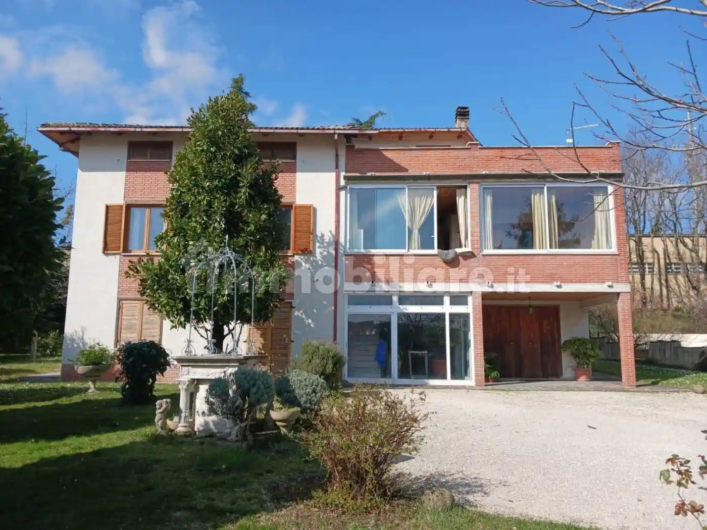 Villa in vendita a Cingoli