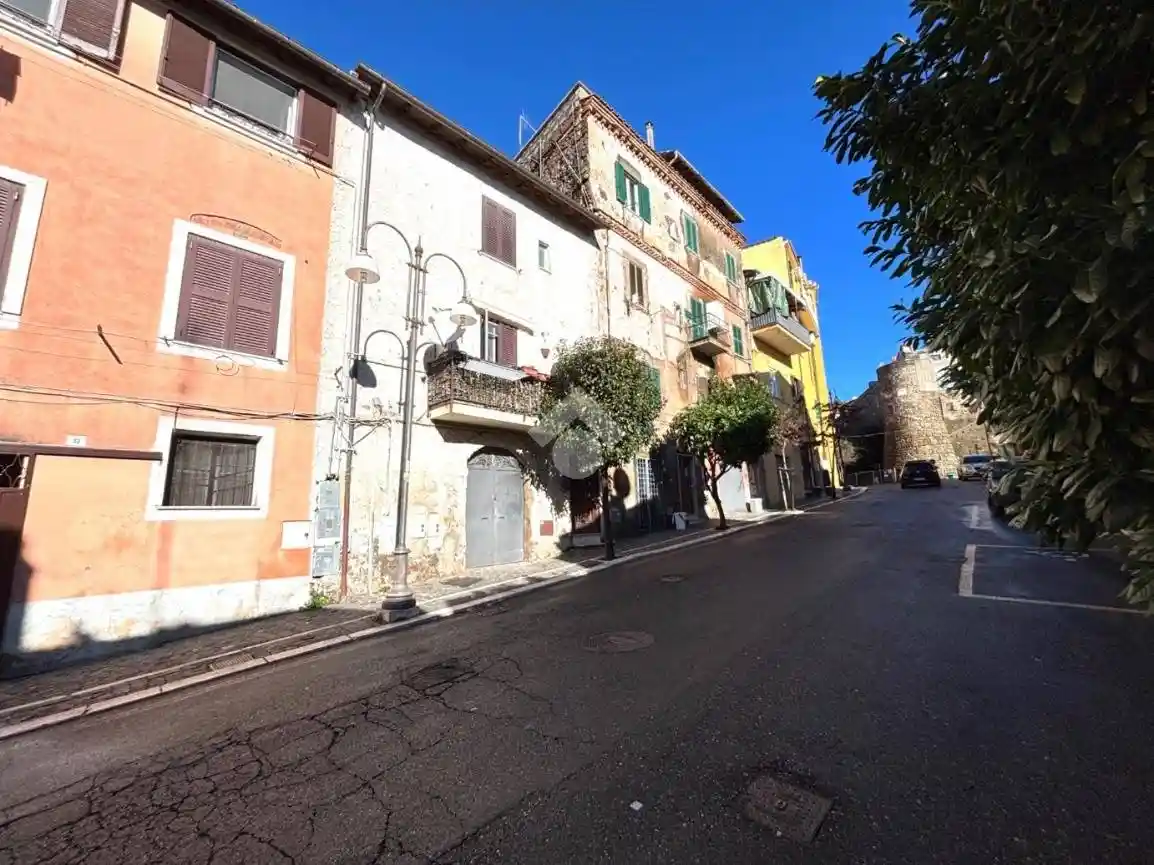 Rustico - Casale in vendita a Lanuvio