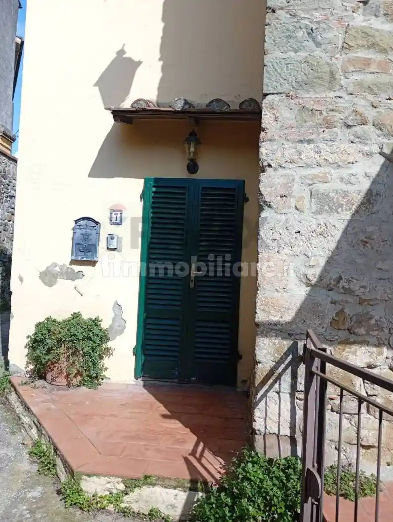 Casa indipendente in affitto a Montecatini-Terme