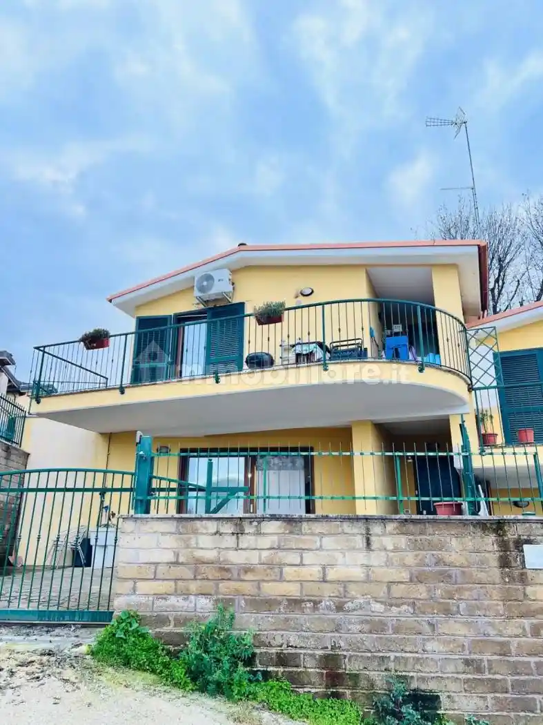 Villetta a schiera in vendita a Capena