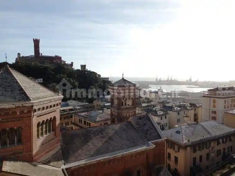 Appartamento in affitto a Genova