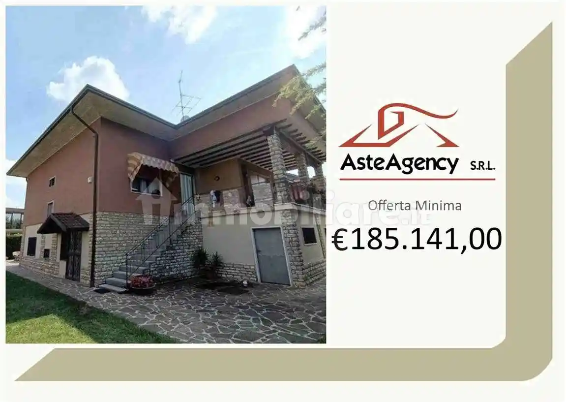 Villa in vendita a Palosco