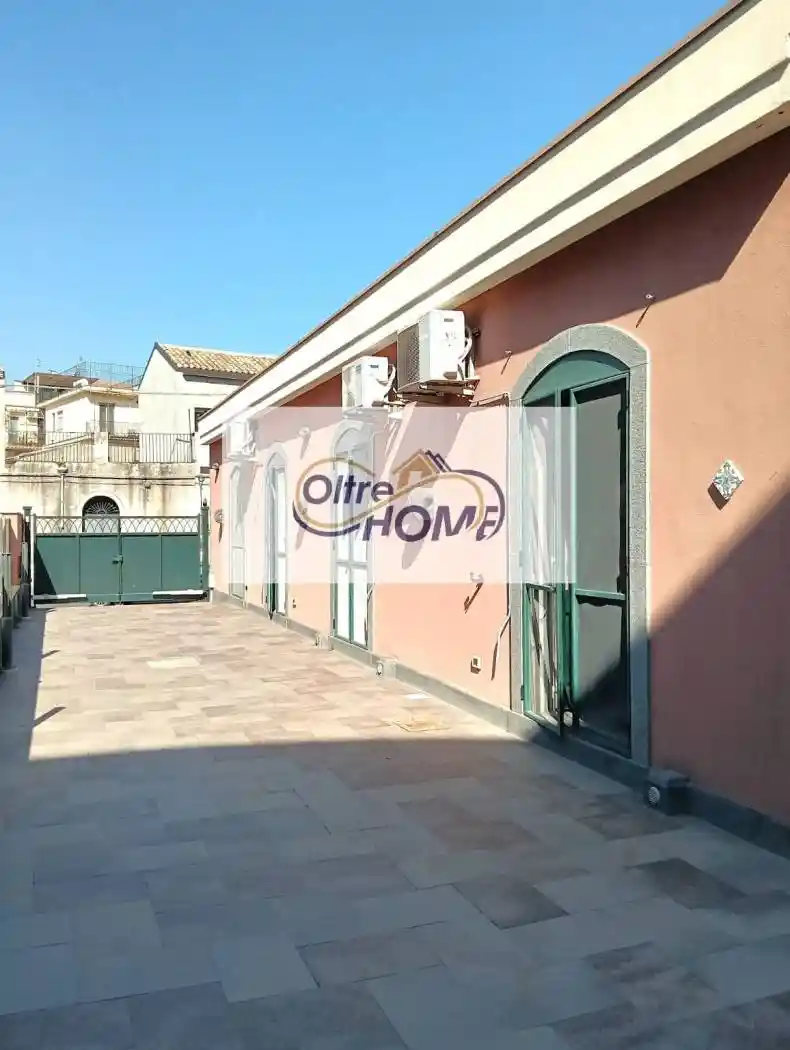 Villa in vendita a Fiumefreddo di Sicilia