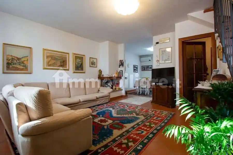 Villetta a schiera in vendita a Montemurlo