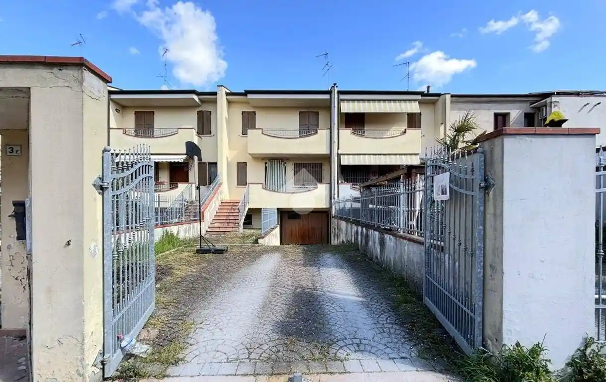 Villetta a schiera in vendita a Pegognaga