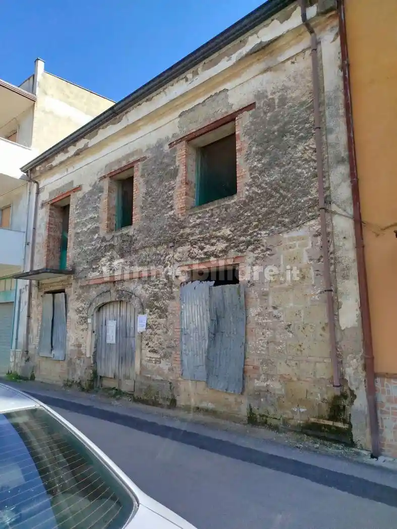 Villa in vendita a Sparanise