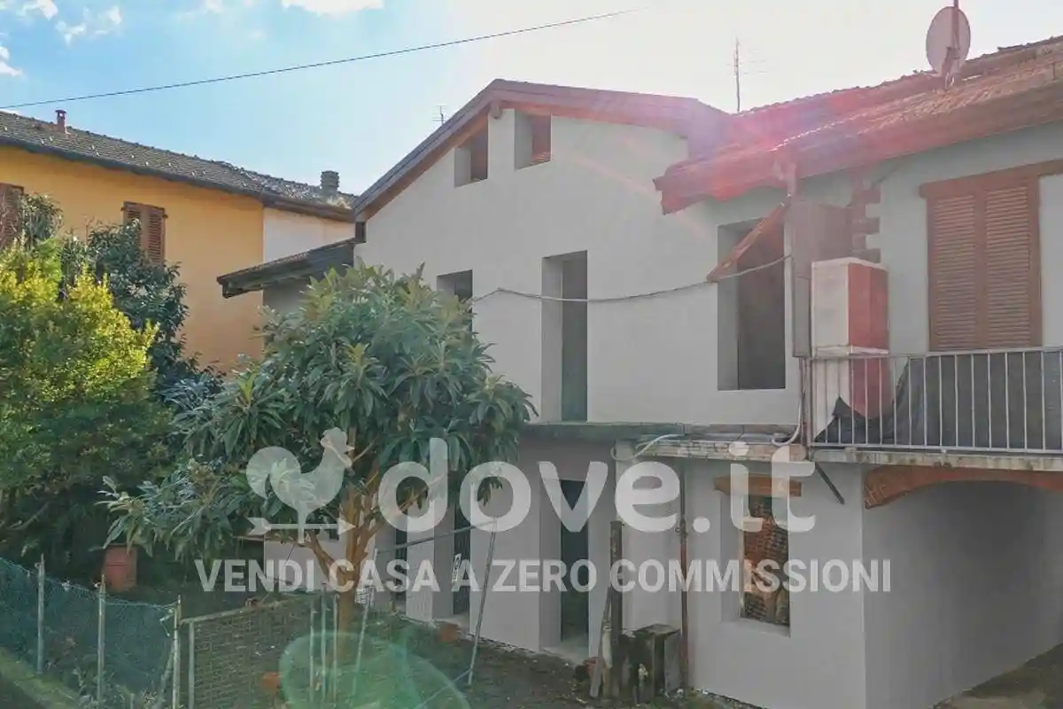 Casa indipendente in vendita a Varese