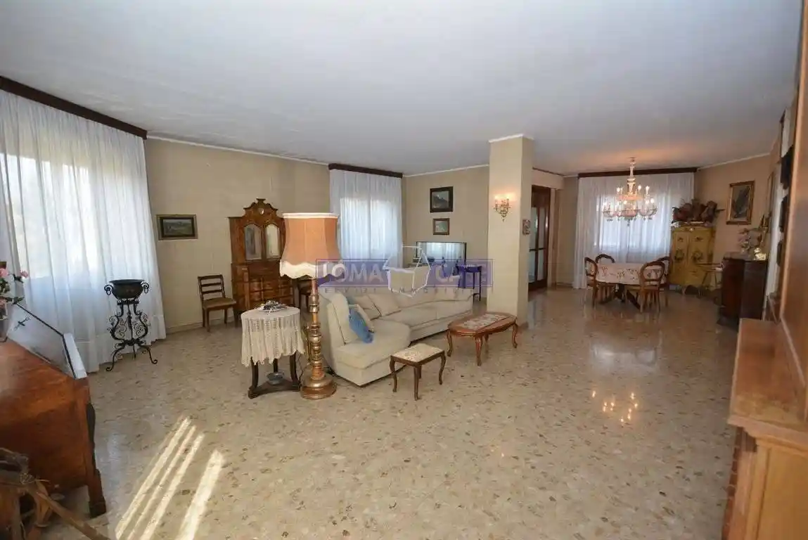 Appartamento in vendita a Merate