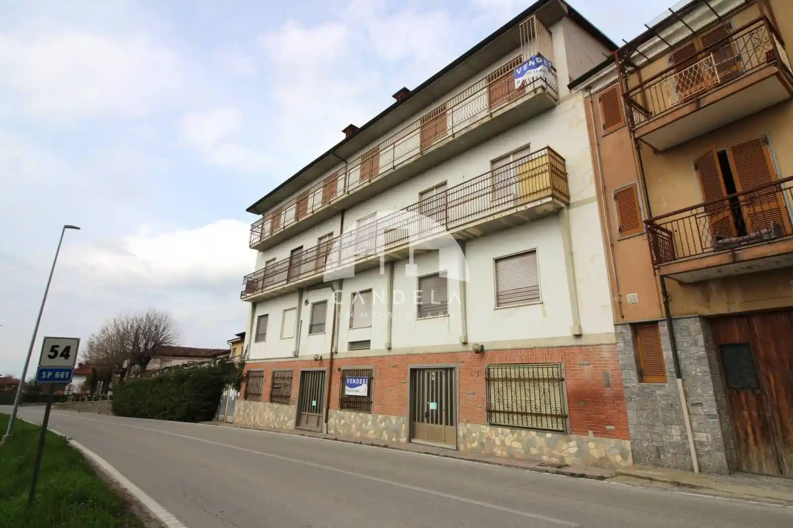 Casa indipendente in vendita a Belvedere Langhe