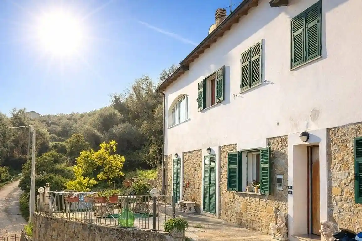 Villa in vendita a Dolceacqua