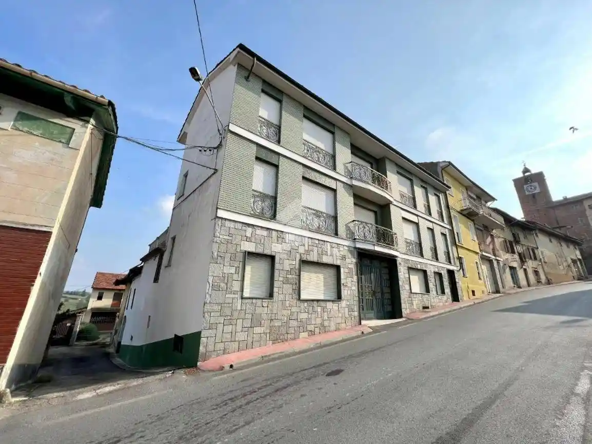 Casa indipendente in vendita a Montechiaro d'Asti