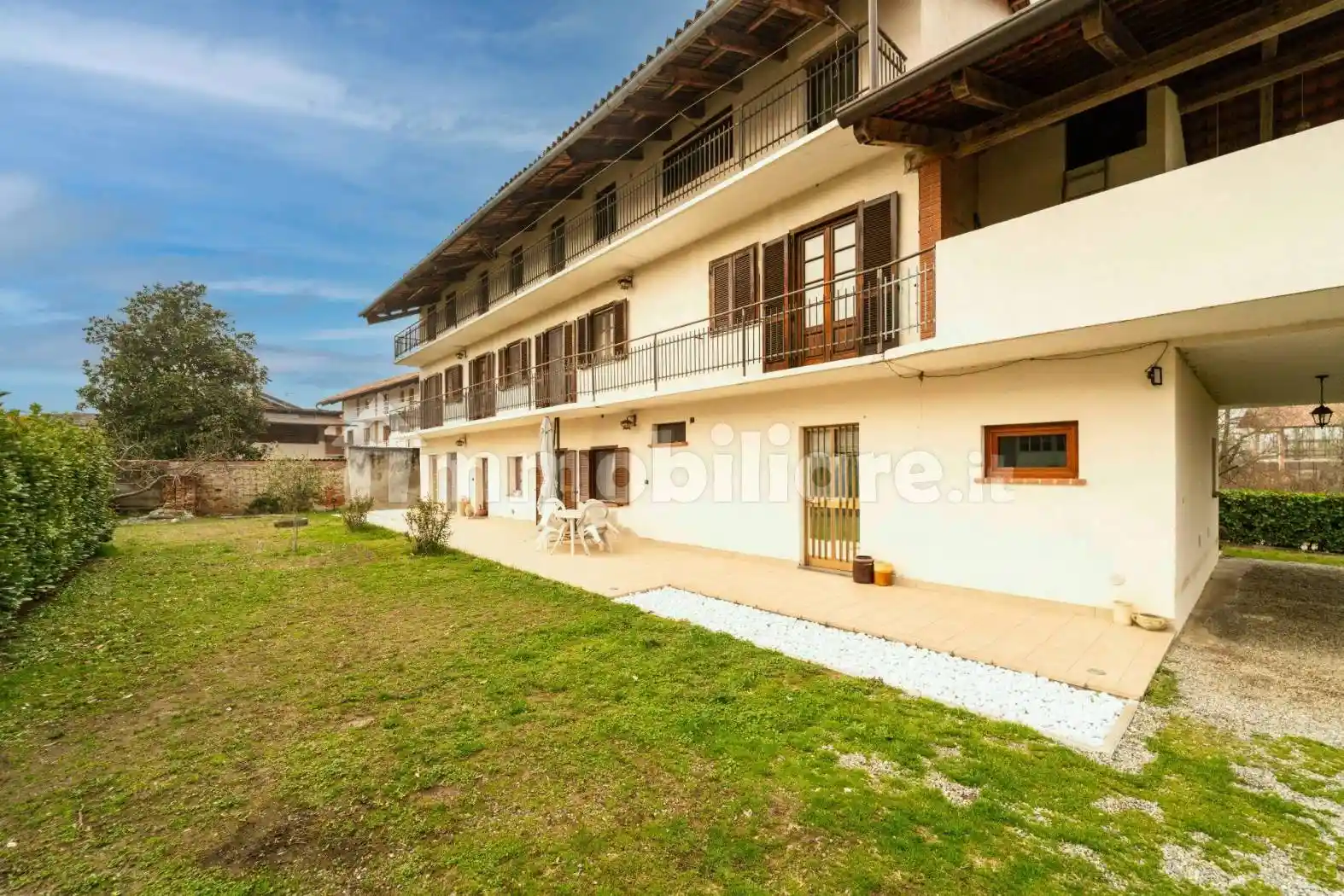 Villa in vendita a Romano Canavese