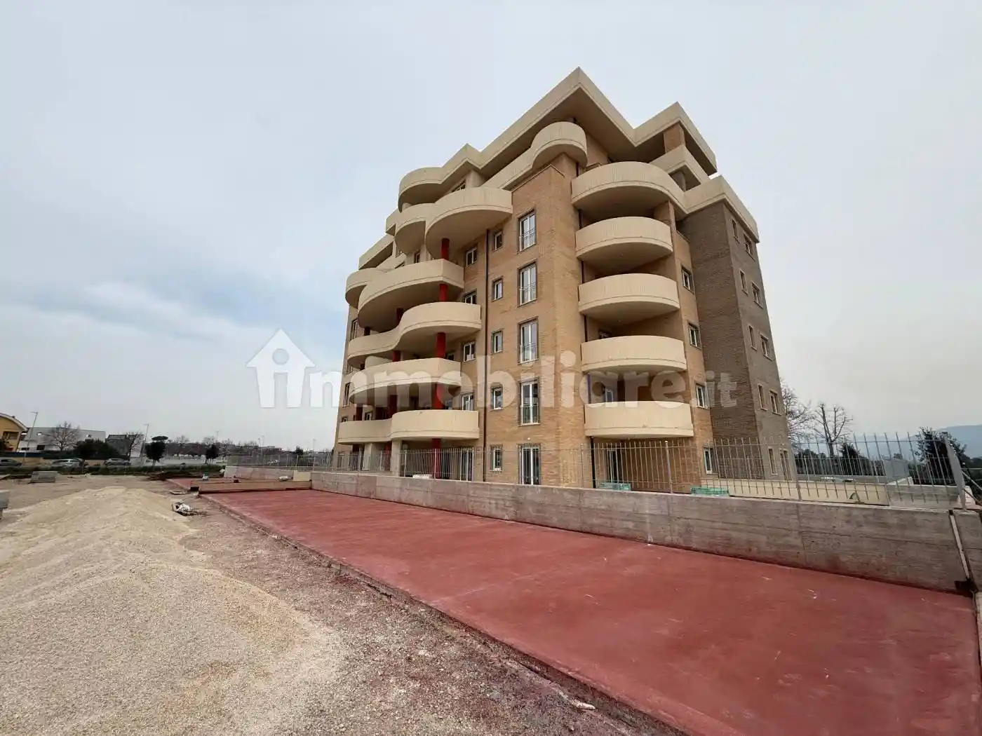 Appartamento in vendita a Guidonia Montecelio