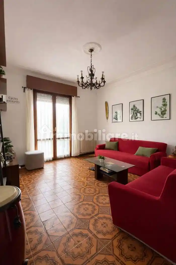 Appartamento in vendita a Montano Lucino