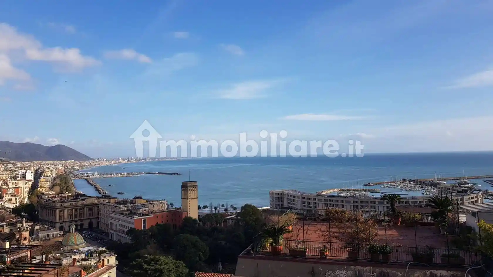 Appartamento in vendita a Salerno